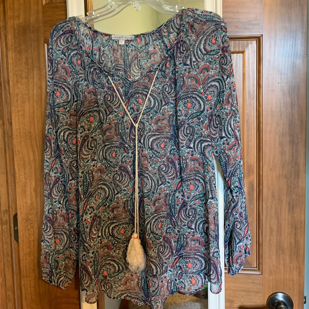 Women’s shear blouse size large
